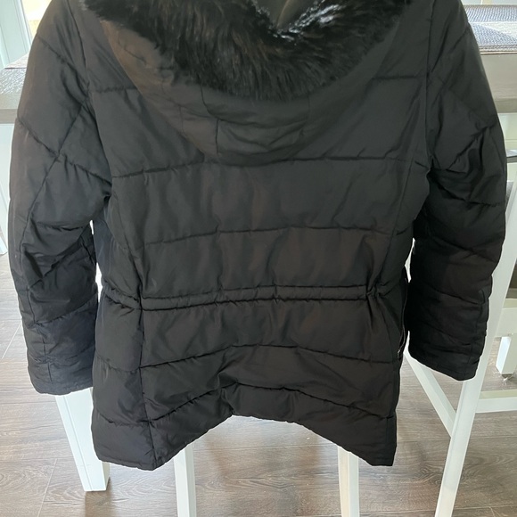 Gap size small black winter coat with fur hood - Picture 3 of 4